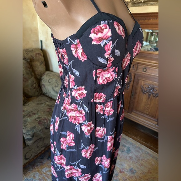 Band of Gypsies Floral Black Jumpsuit Medium - Picture 5 of 9